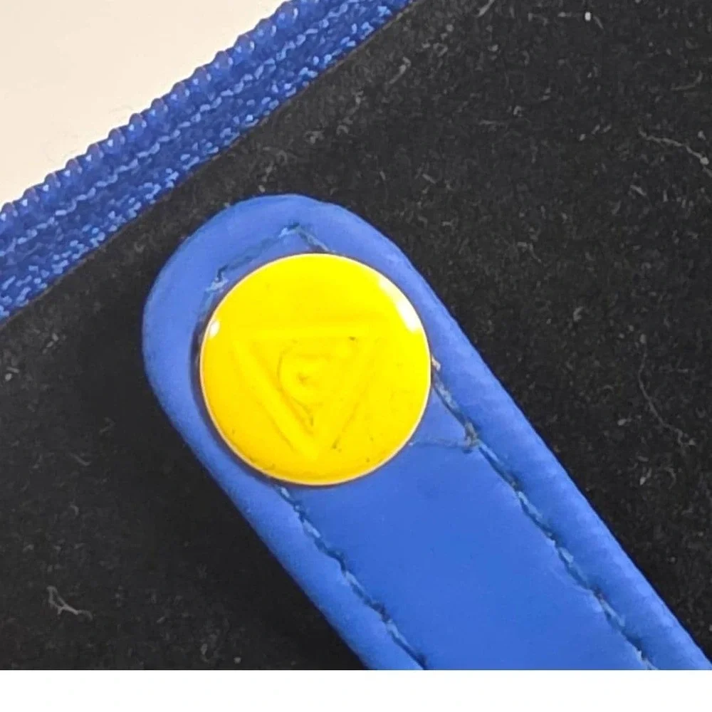 Guess Watch‎ Glasses Case OS Blue Fair Waterpro Vintage Zippered Pouch CASE ONLY